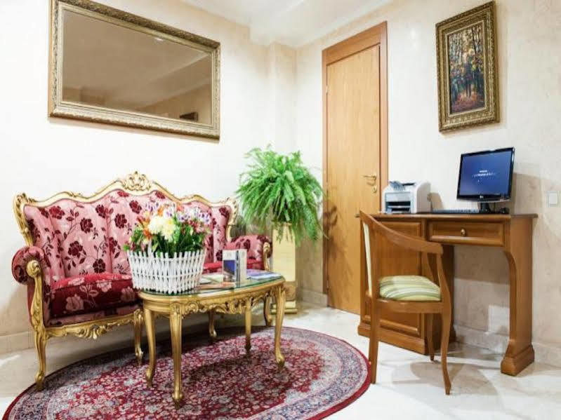 מלון קייב Optima Collection Podil Plaza מראה חיצוני תמונה